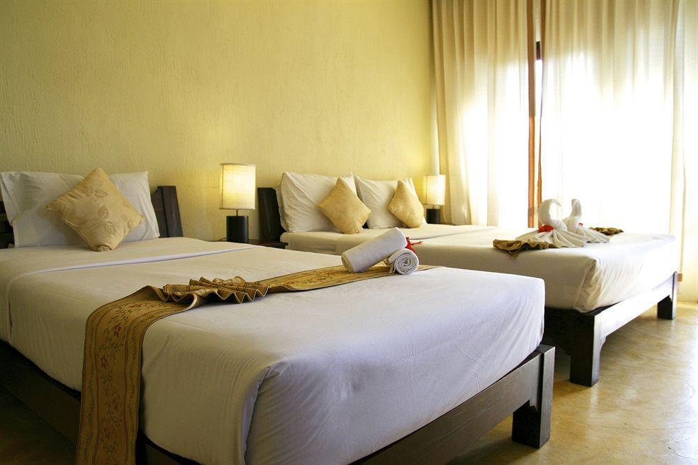 Hotsprings Resort 3*