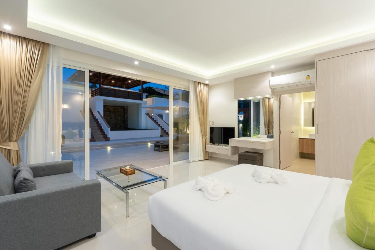 Sunset View Pool 7 Bedroom 14-16 Persons Villa *