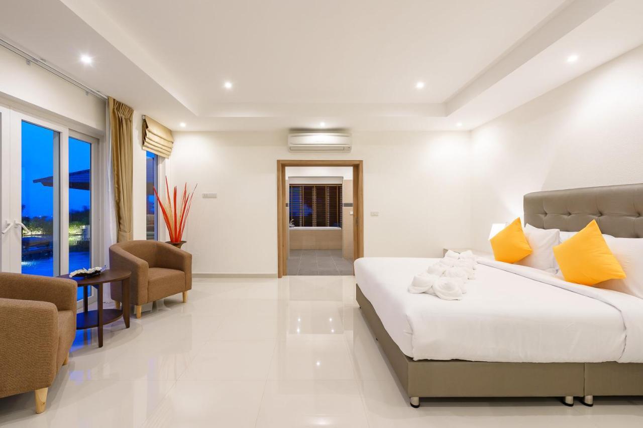 Villa Sunset View Pool 7 Bedroom 14-16 Persons