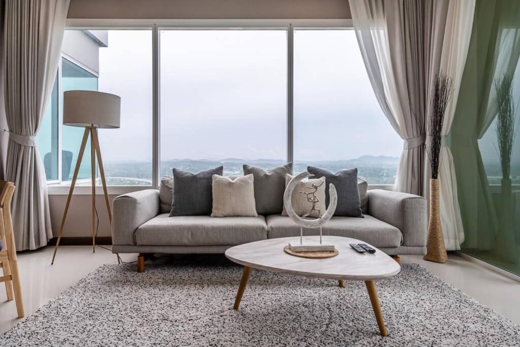 Movenpick Residence/beach Access/2br/amazing View2