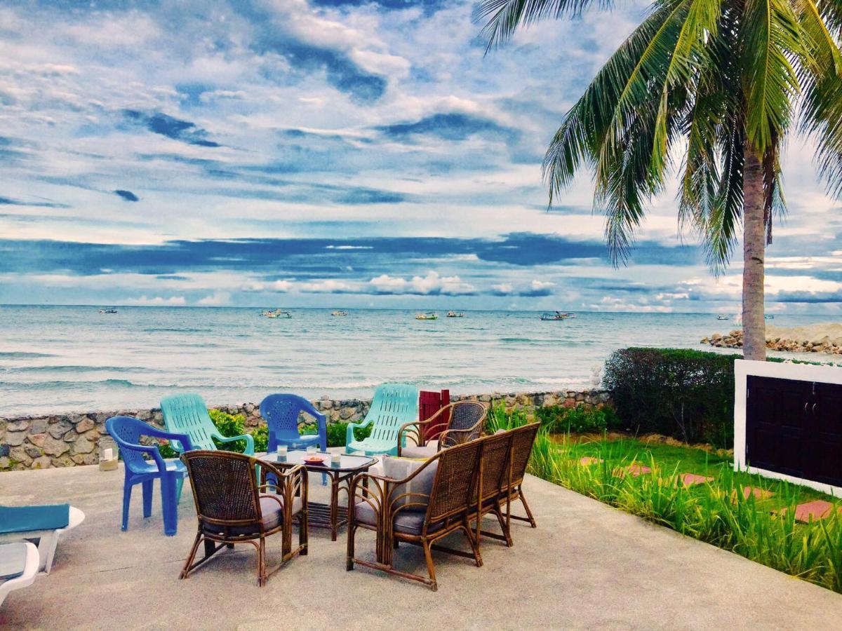Absolute Beachfront *