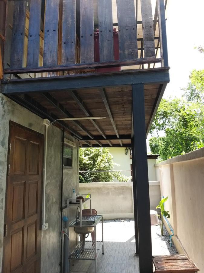 Holiday park บ้านทะเลอิ่มเอม Bann Talay Im Eimm