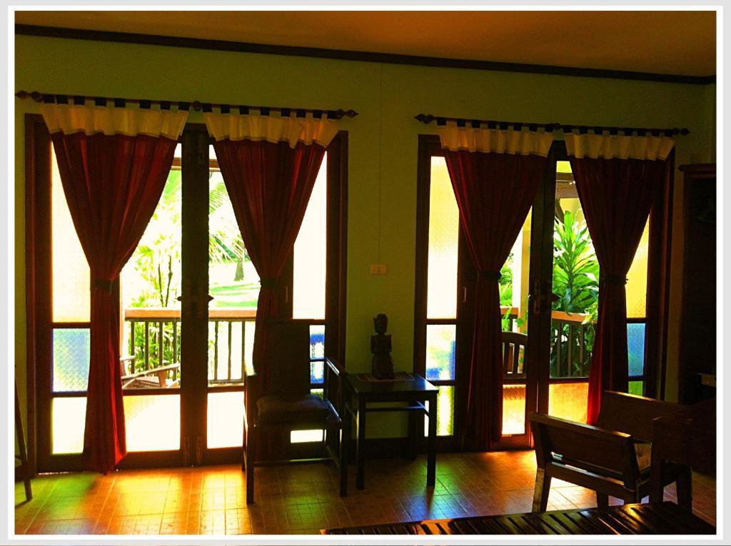 Holiday park The Emerald Bungalows 3*