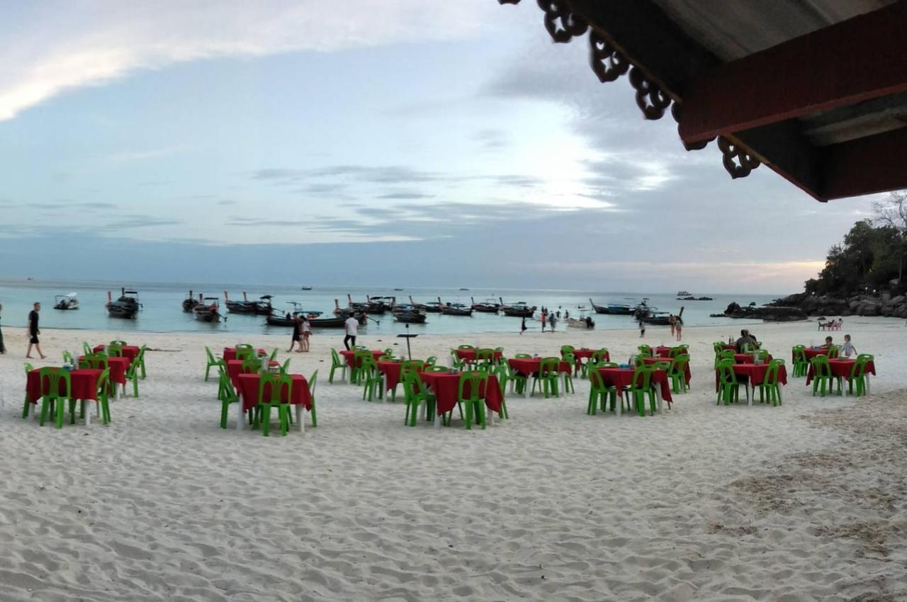 Resort Daya Beach, Local Koh Lipe