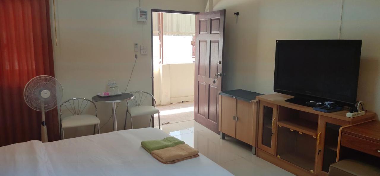 เมืองไทยฟิตเนส อารีนา Homestay