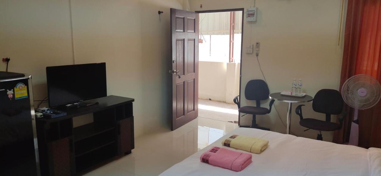 เมืองไทยฟิตเนส อารีนา Homestay