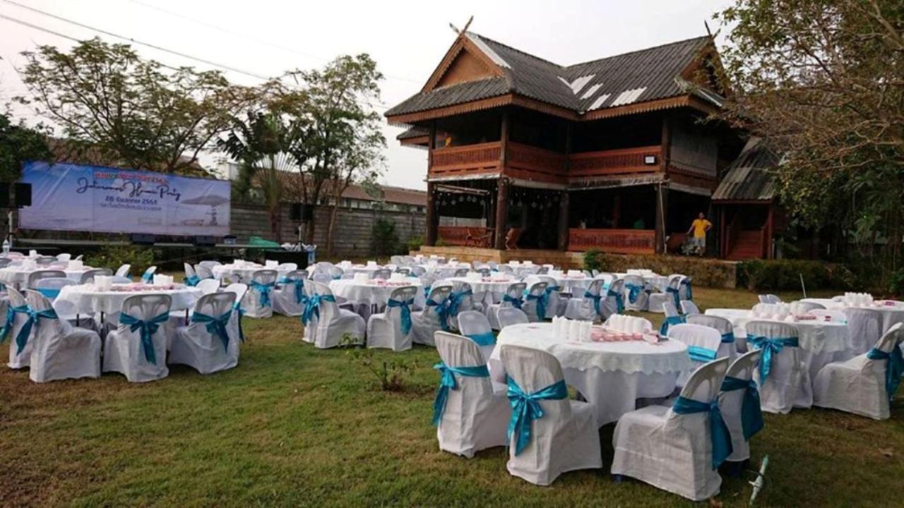 Ruen Thai Rim Haad Resort