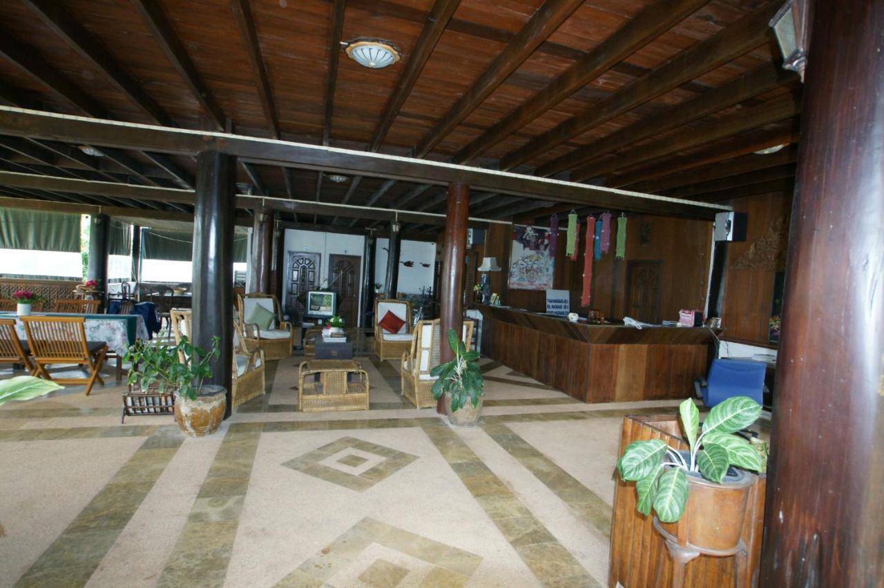 Resort Ruen Thai Rim Haad