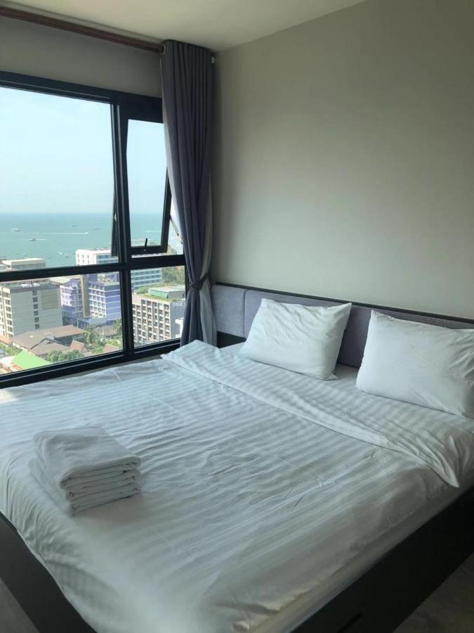Apartamento The Base Seaview Pattaya