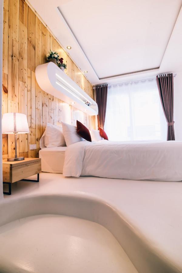 Monkey House Chiangmai Bed & Breakfast Hang Dong