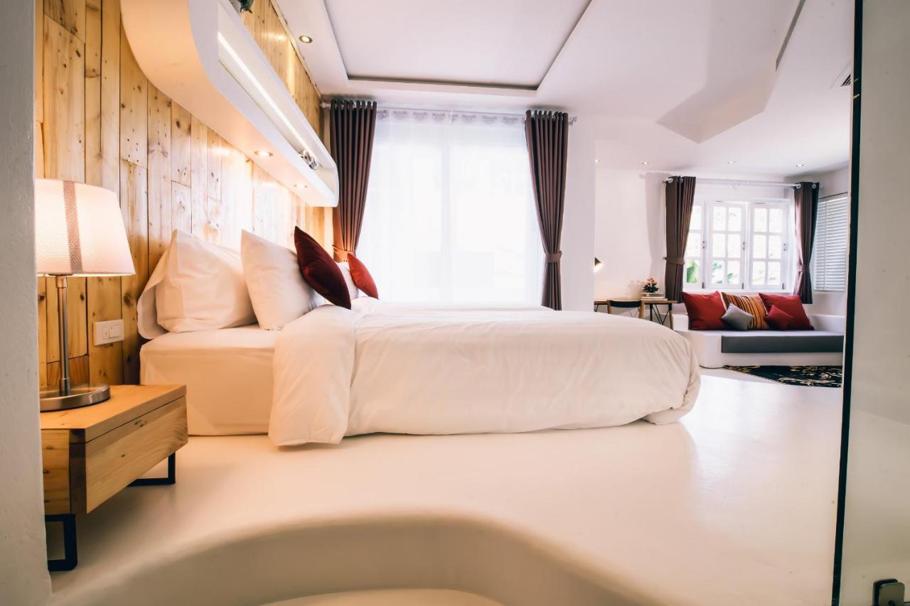 Monkey House Chiangmai Bed & Breakfast Hang Dong