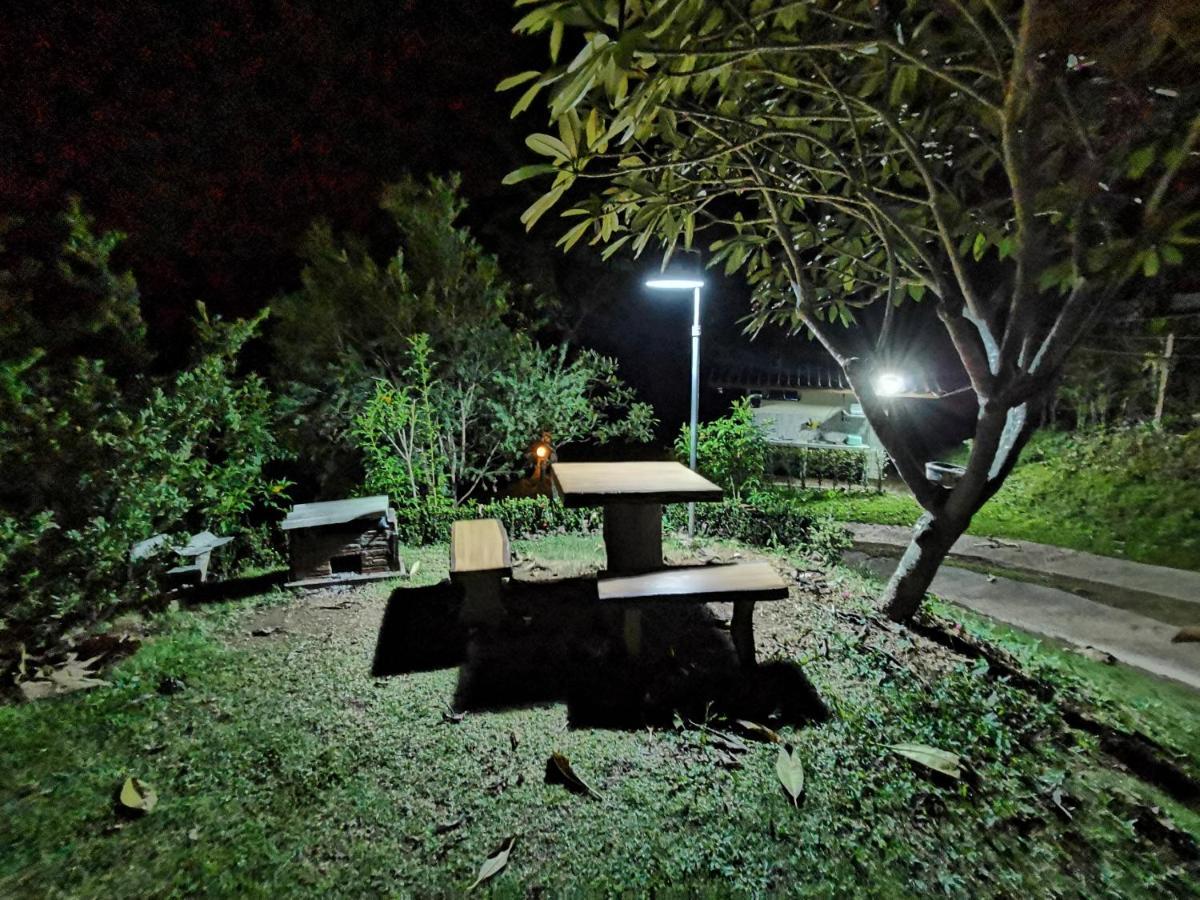Baan Suan Plearndara * Wang Nam Khiao