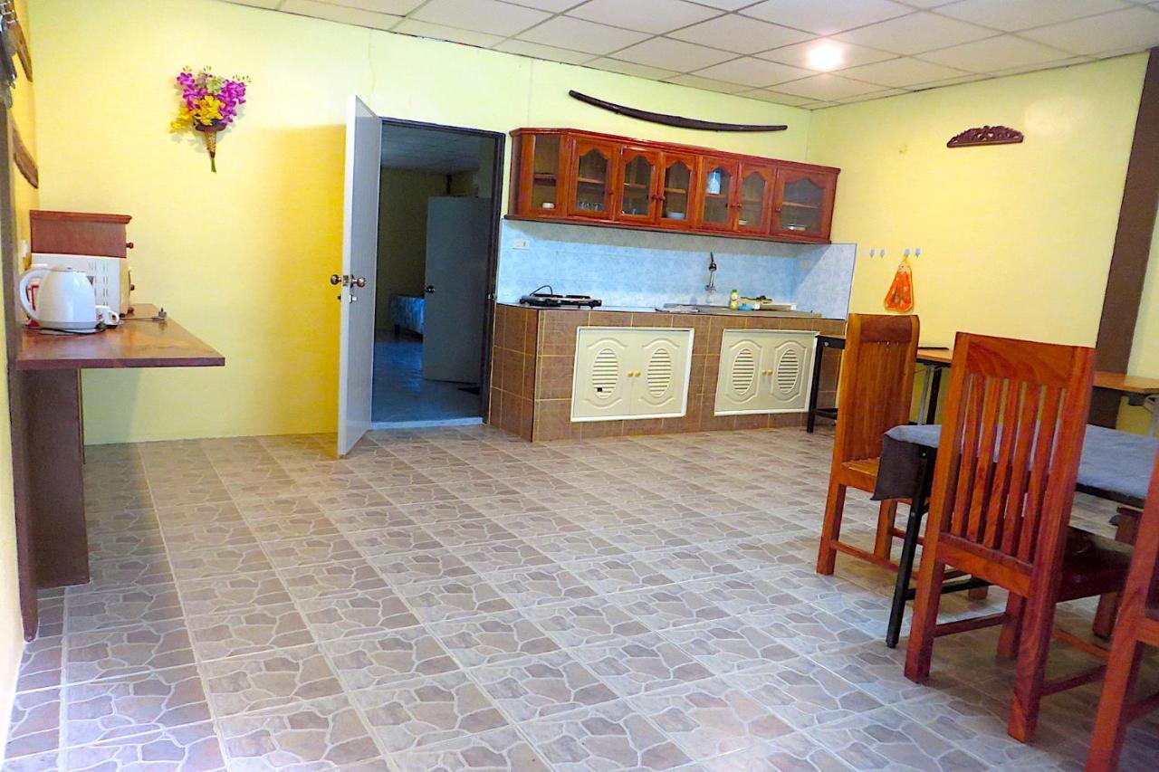 Resort Isaan Perazim Park Roi Et