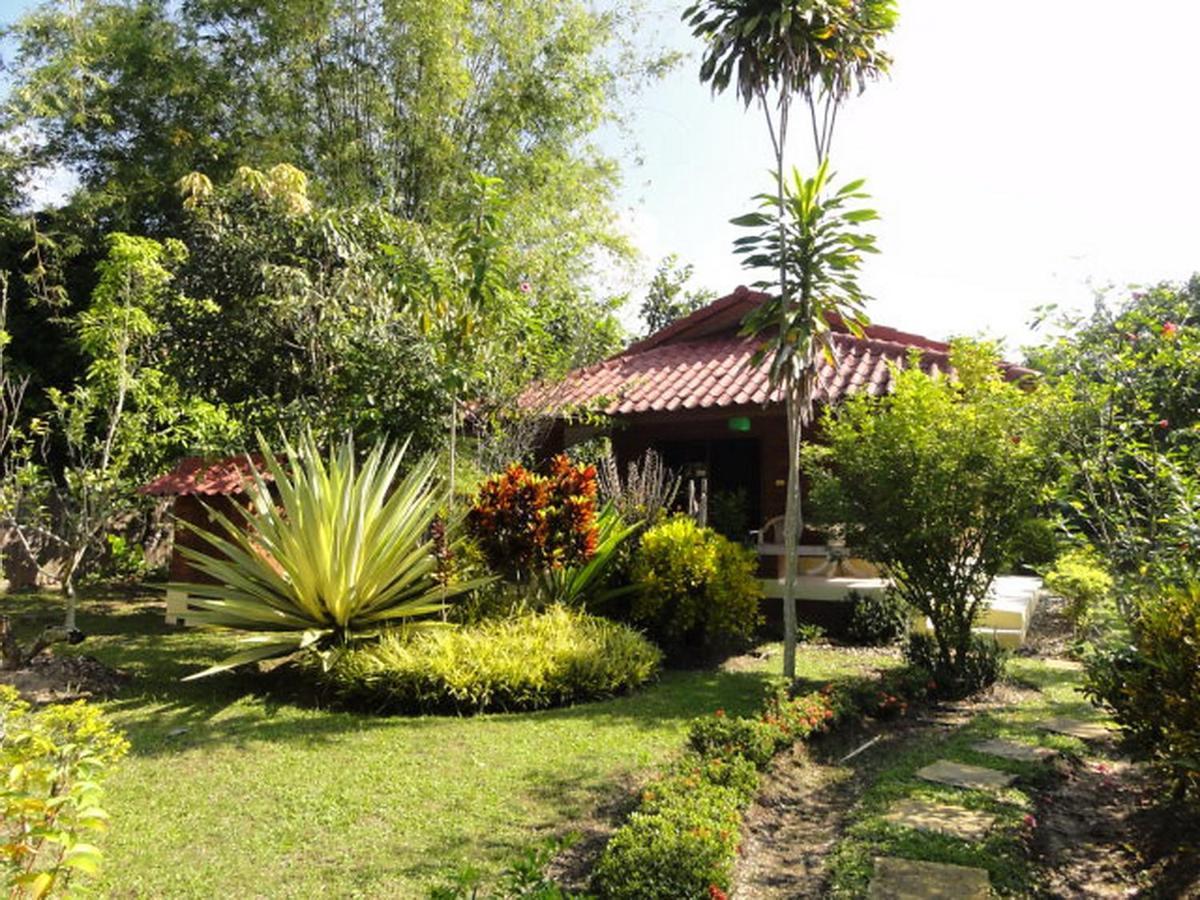 Khoom Kam Kaew Phrao