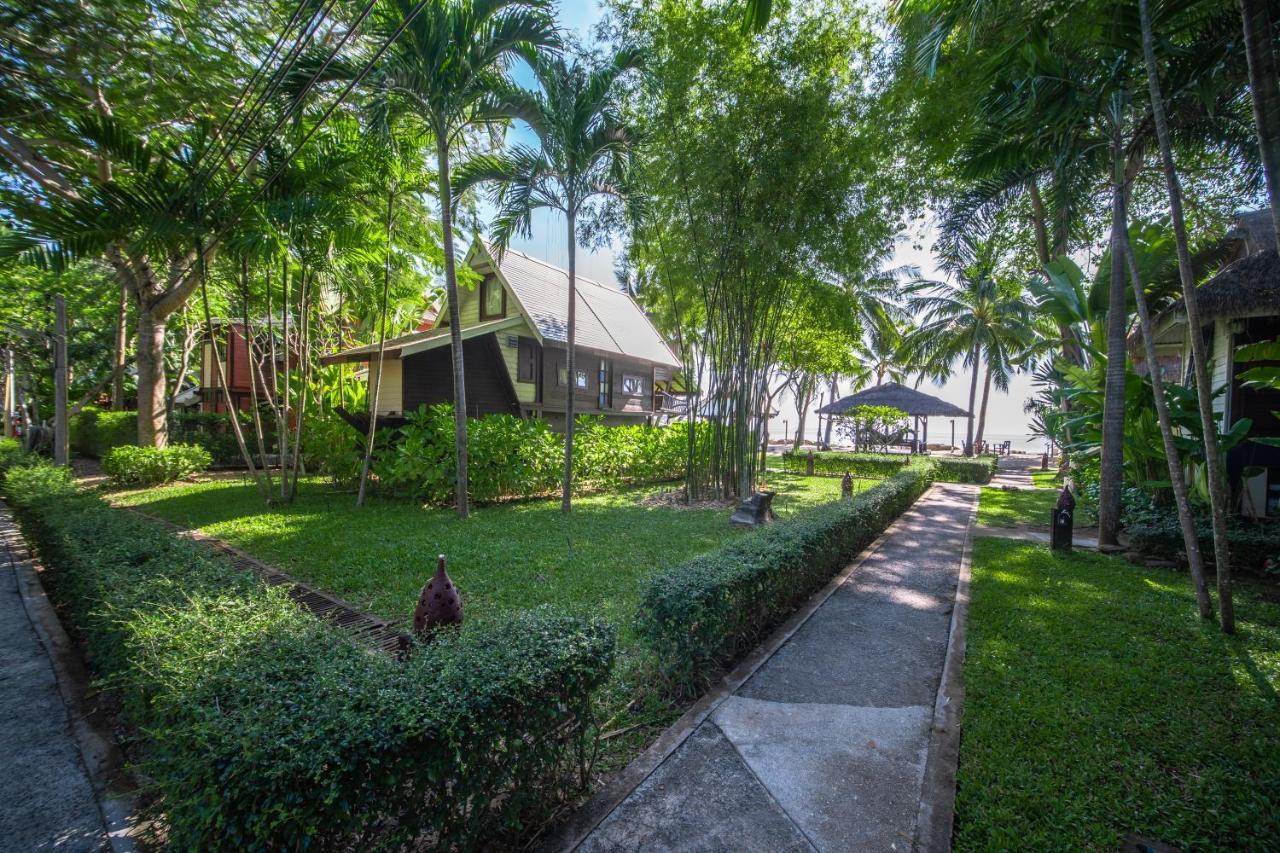 Hotel Baan Thong Ching 4*