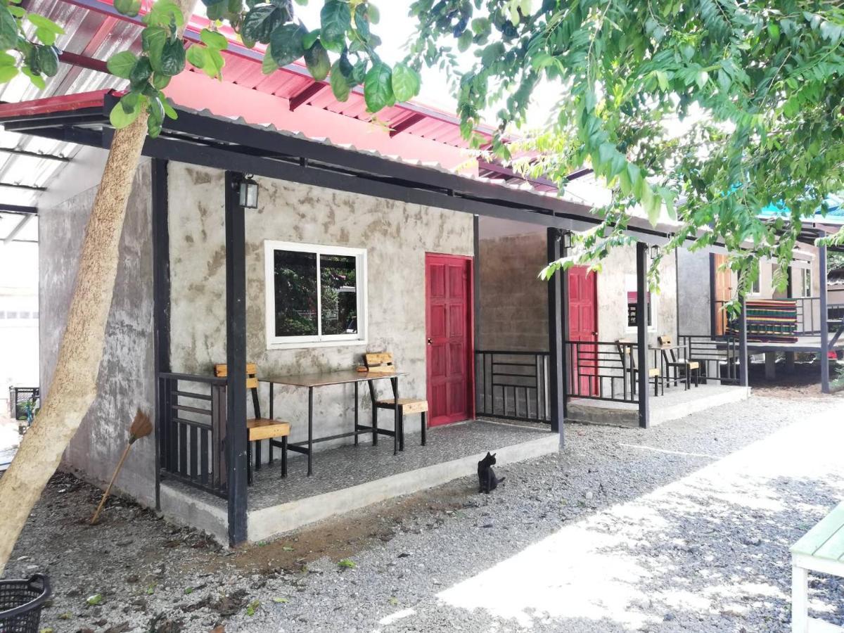 Banrimkhao * Pakchong