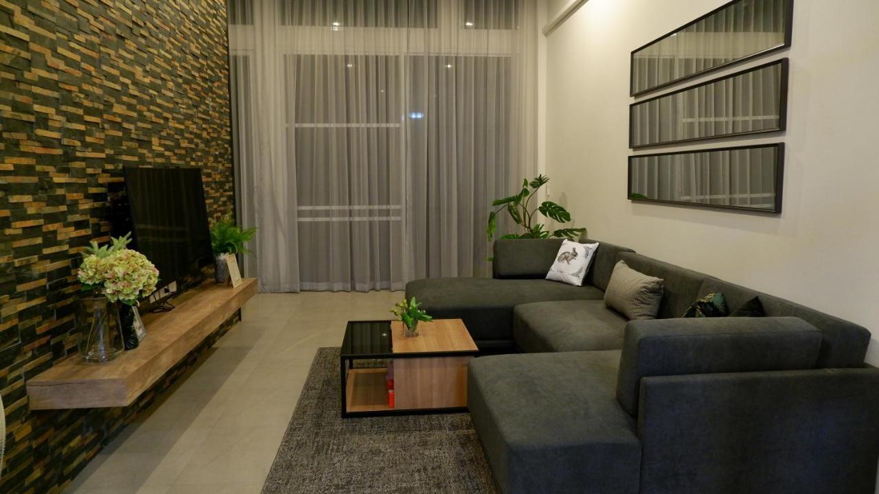 The Midst By The M - Tmd4 Nakhon Nayok