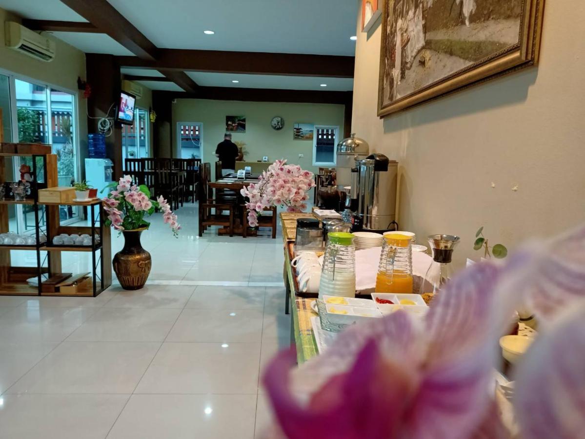 Hotel Ananya Chonburi