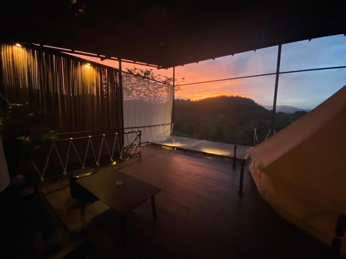 Tanoshi Glamping In Khao Sok