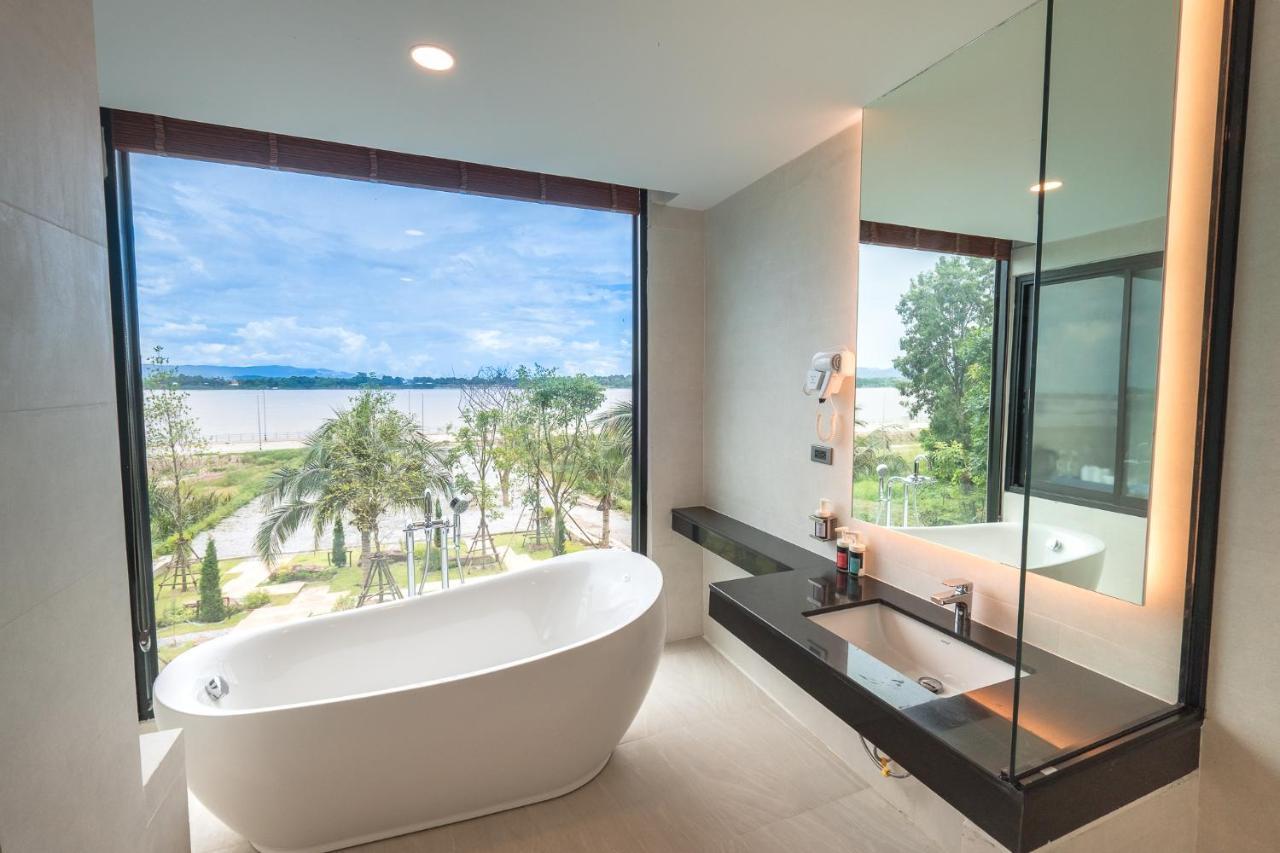 Siri Regent 4* Nakhon Phanom