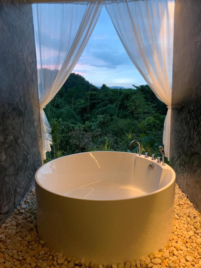 Tanoshi Glamping In Khao Sok 2* Khao Sok National Park