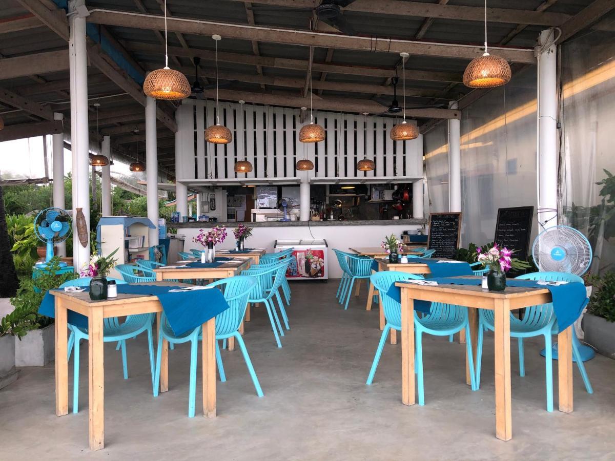 Le Petit Saint Tropez 4* Khanom
