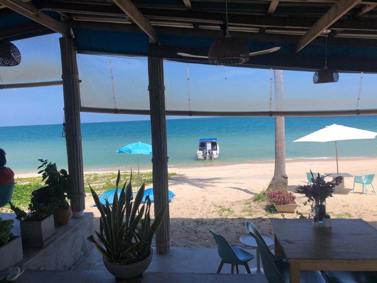 Le Petit Saint Tropez 4* Khanom