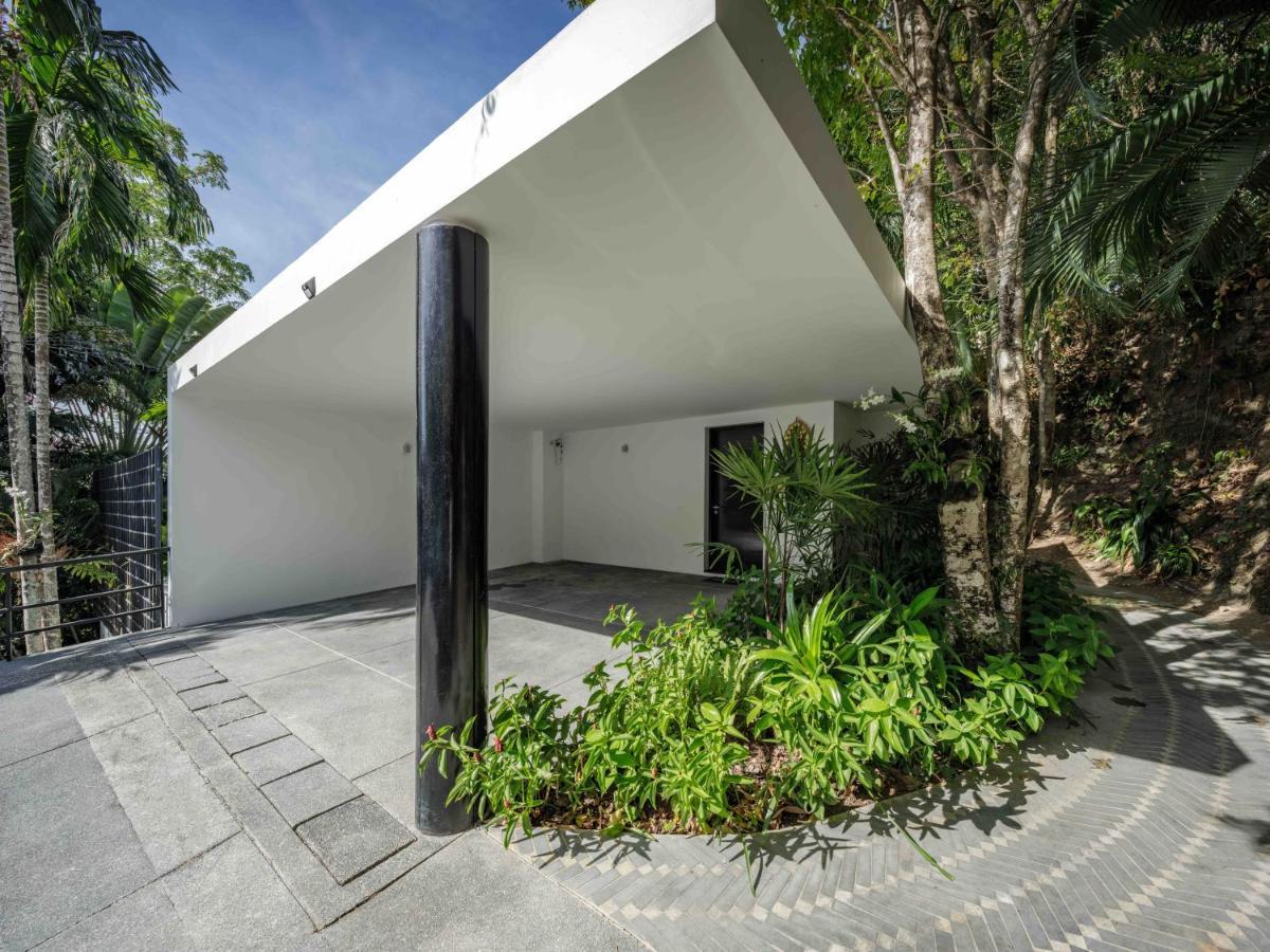 Villa Yang, Private Oceanfront Villa, *