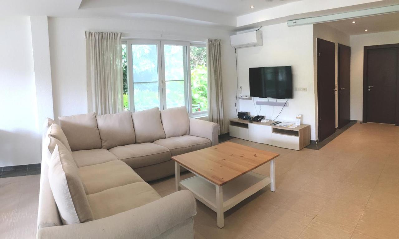 Villa Solario Beachfront - *