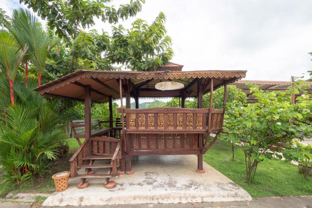 Resort Oyo 1128 Ban Suan Meesakul 3*
