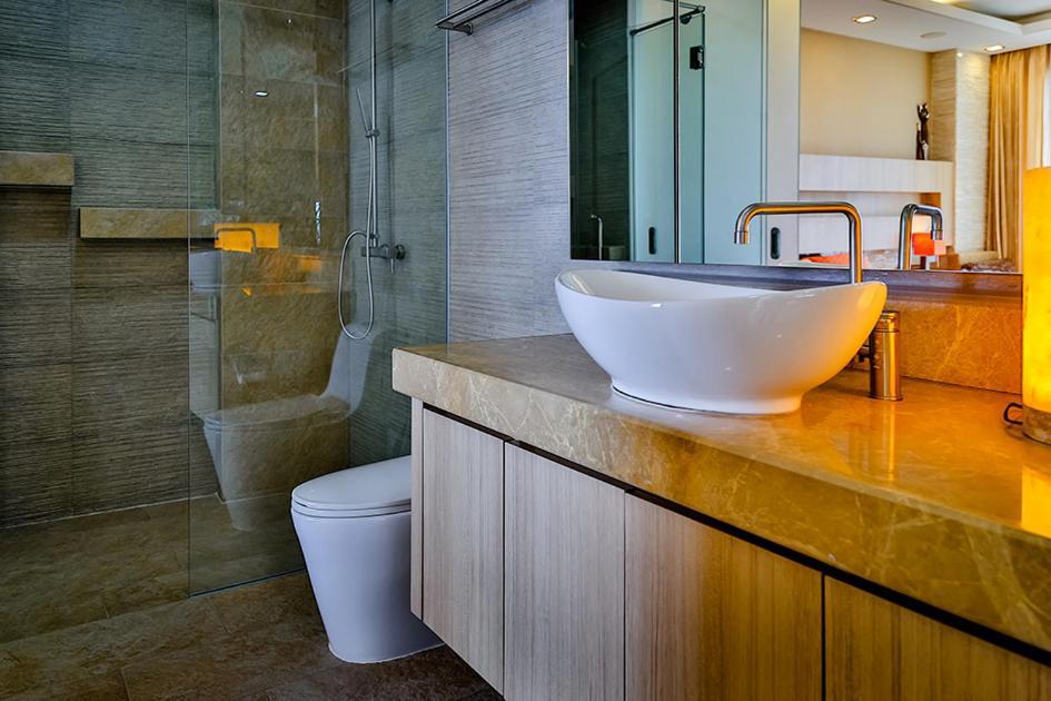 Apartment Paradise Ocean View Front In Pattaya