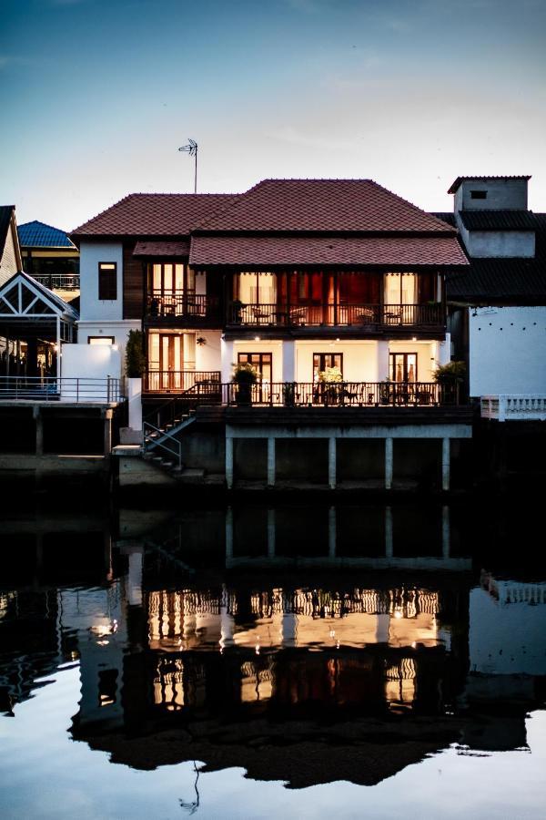 Punyashthiti Bed & Breakfast *