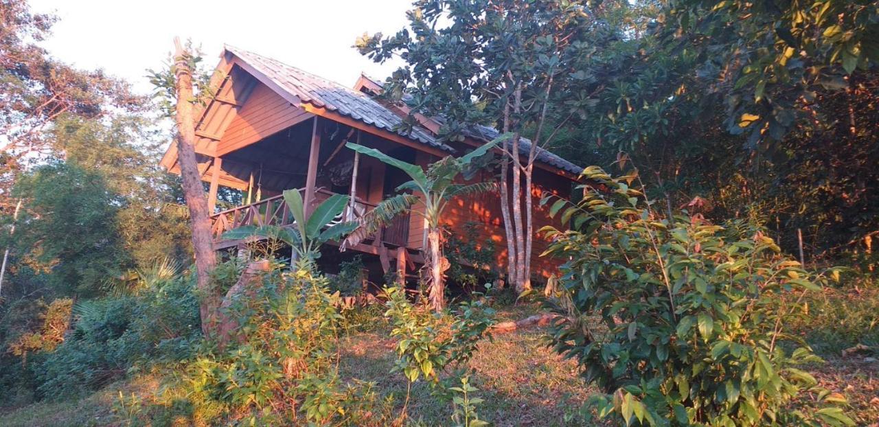 Rattana Guest house