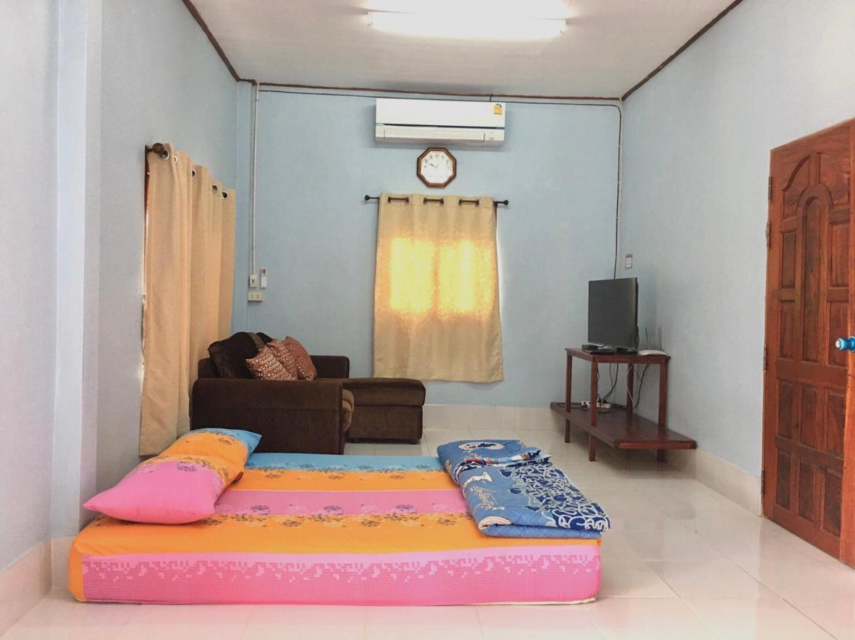 Holiday home บ้านเรือนทอง