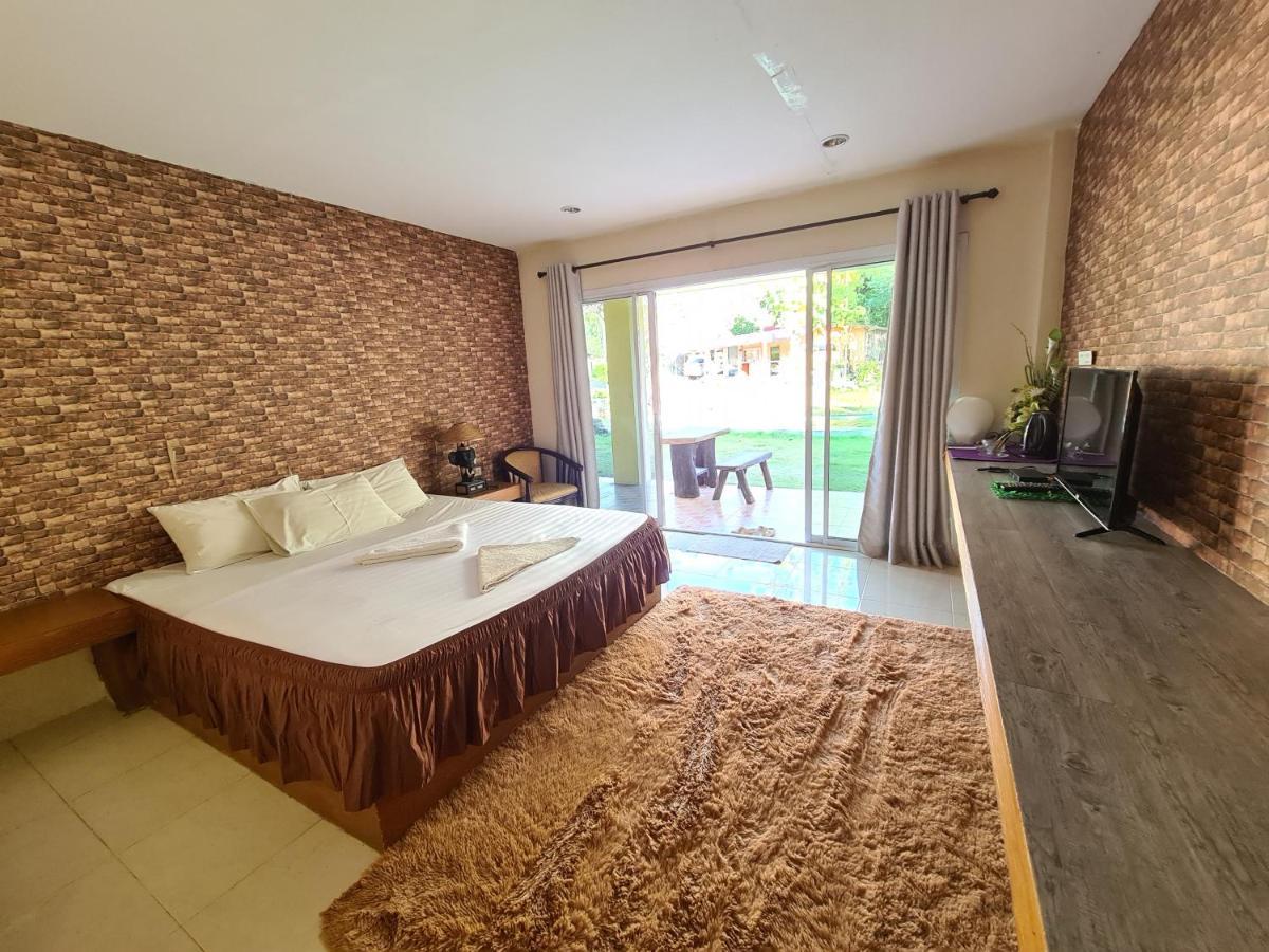 Phutawan Resort Chai Badan