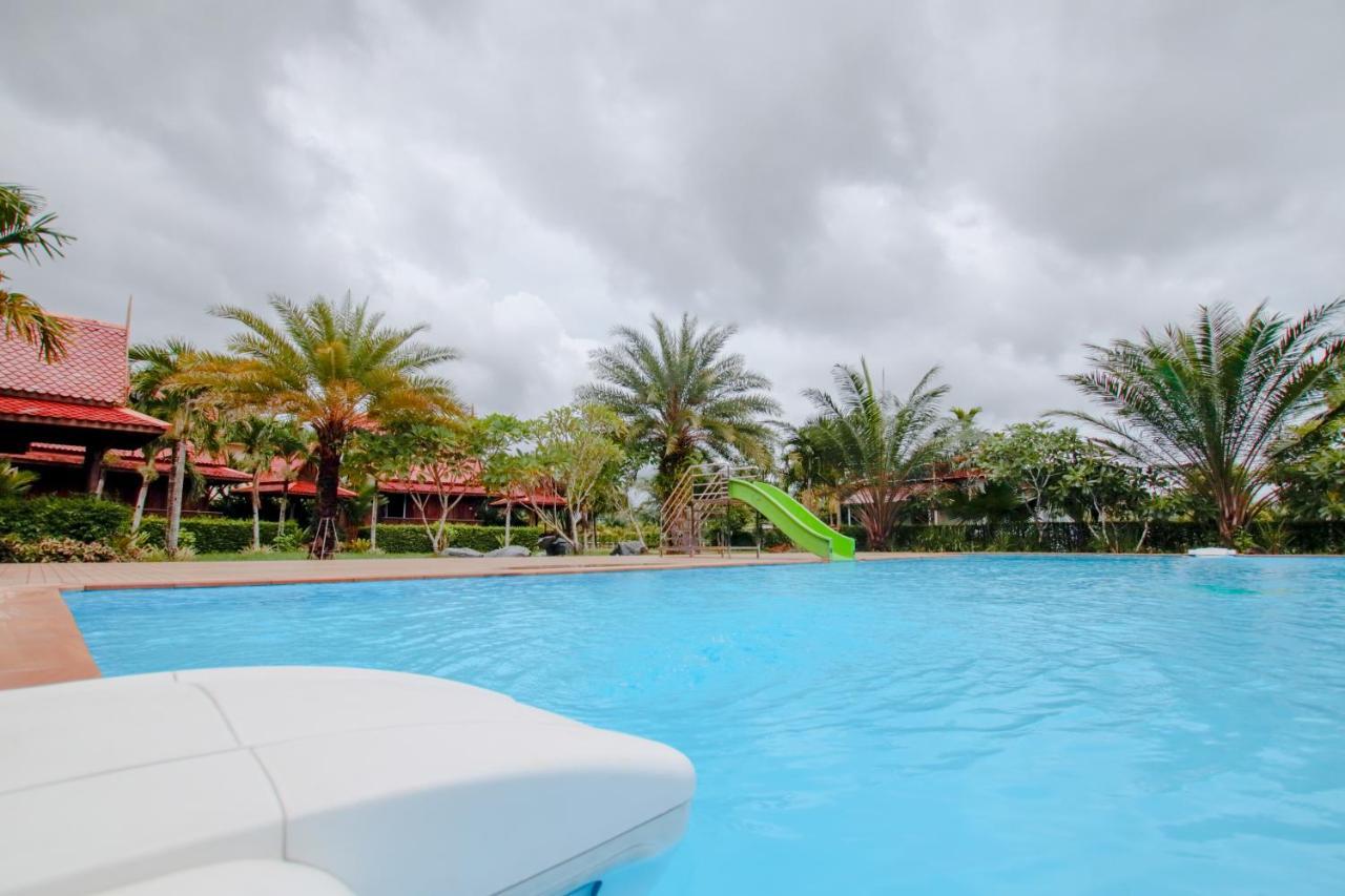 Lamphurai Riverside And Spa Resort 3*