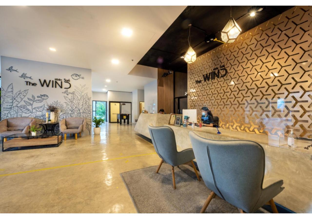 The Wind 4*