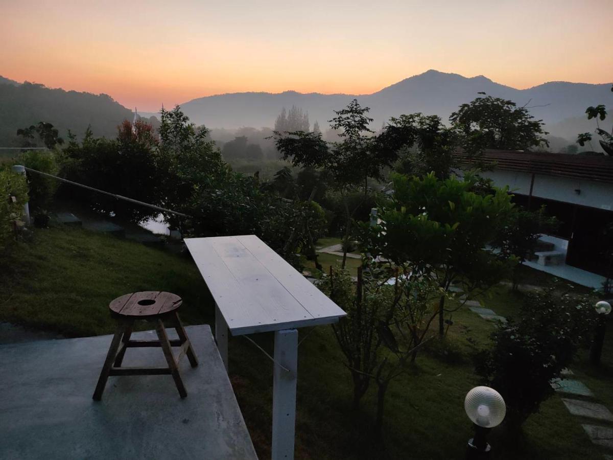 Baan Mai Hom Guest house Suan Phueng
