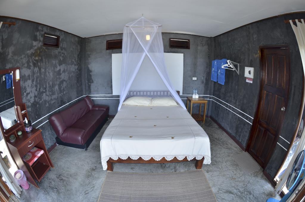 Lung Pae Resort 2*