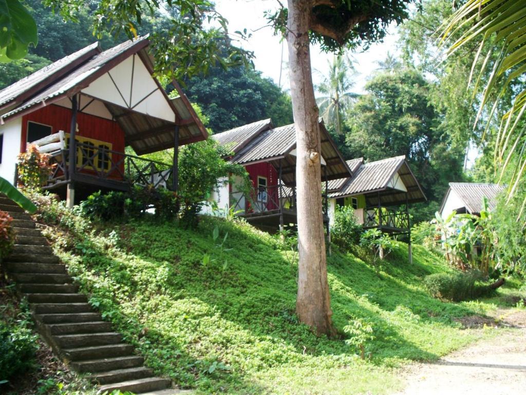 Guest house Ao Pong *