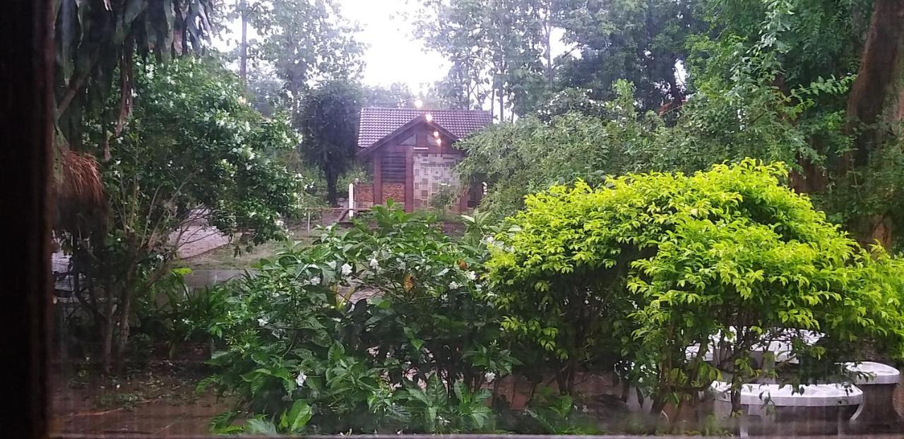 Resort Ratmanee House