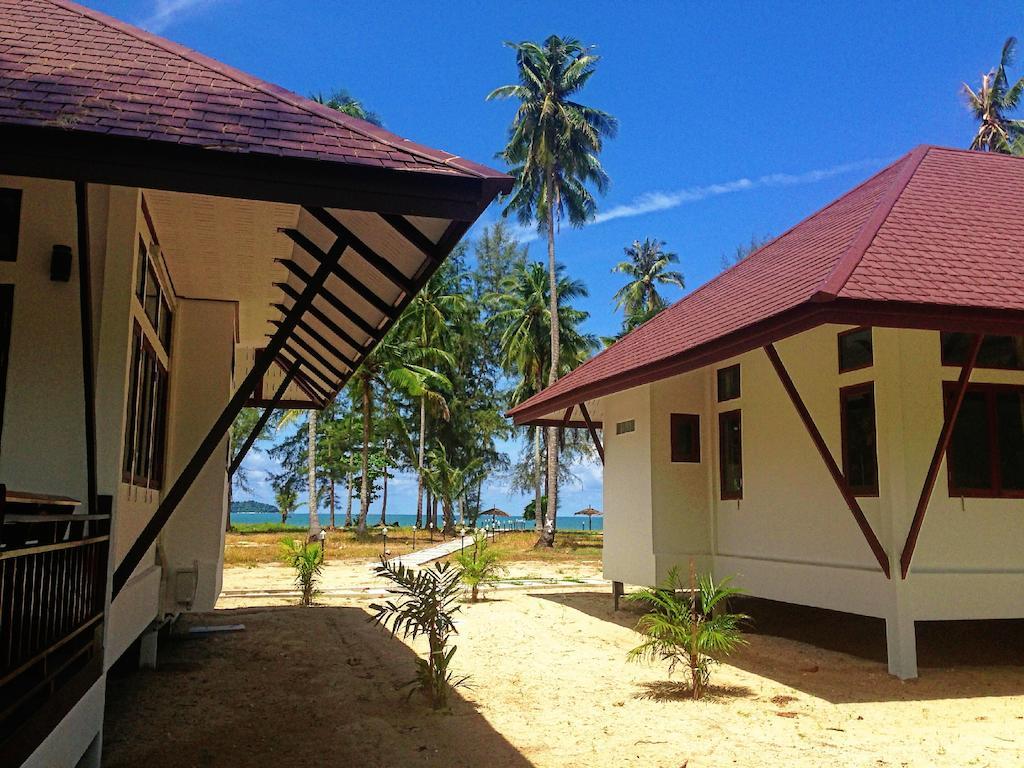 Koh Chang Longstay Hotel