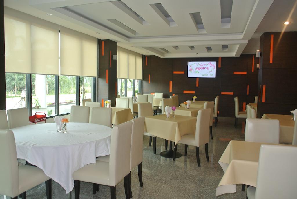 S Tara Grand Hotel Surat Thani