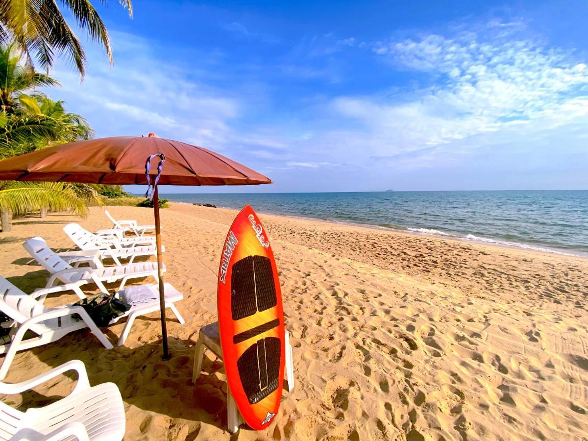 Holiday home Natural -front Samet House With Pool
