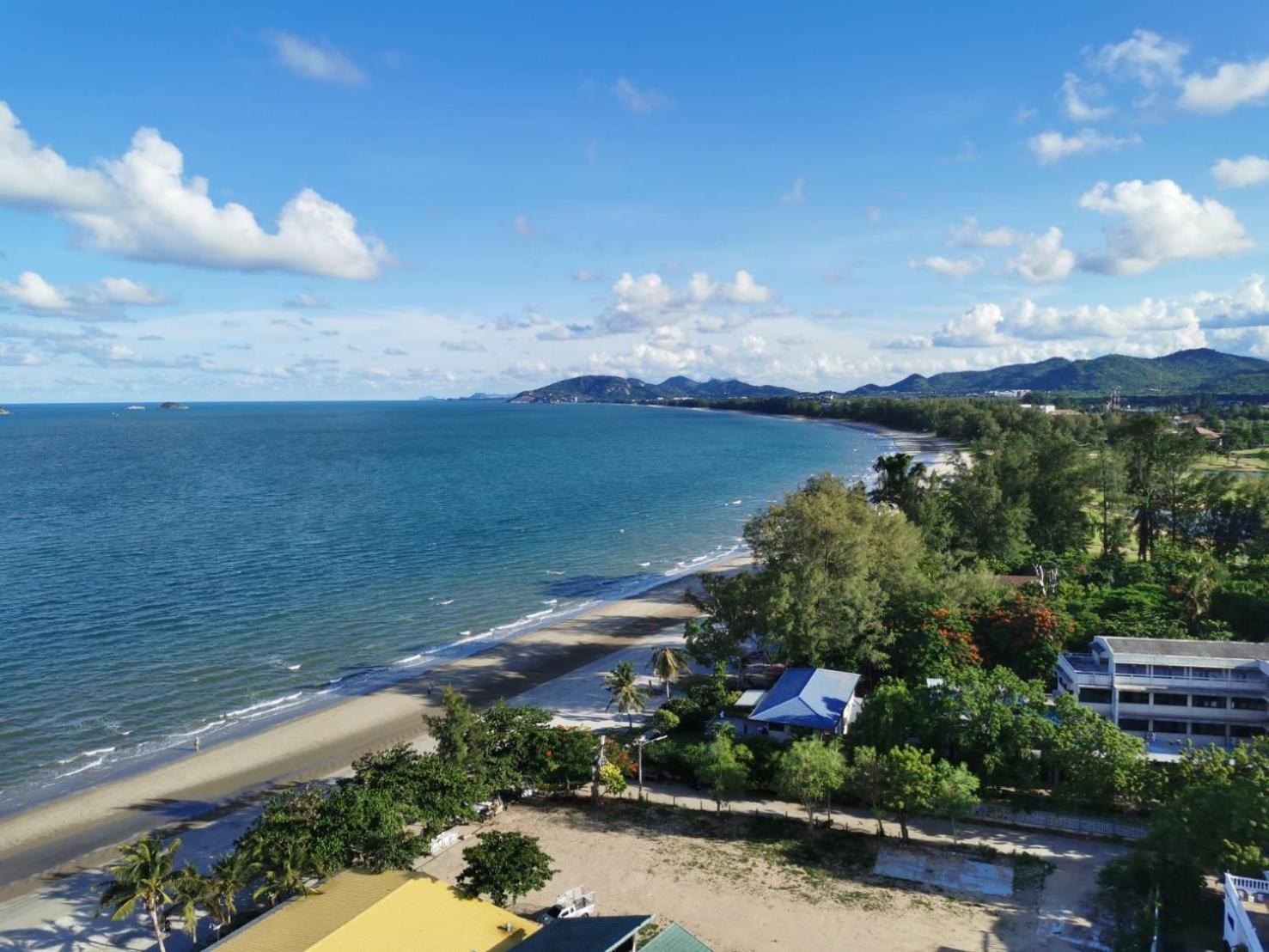 Bluewave By Kzy Apartment Hua Hin