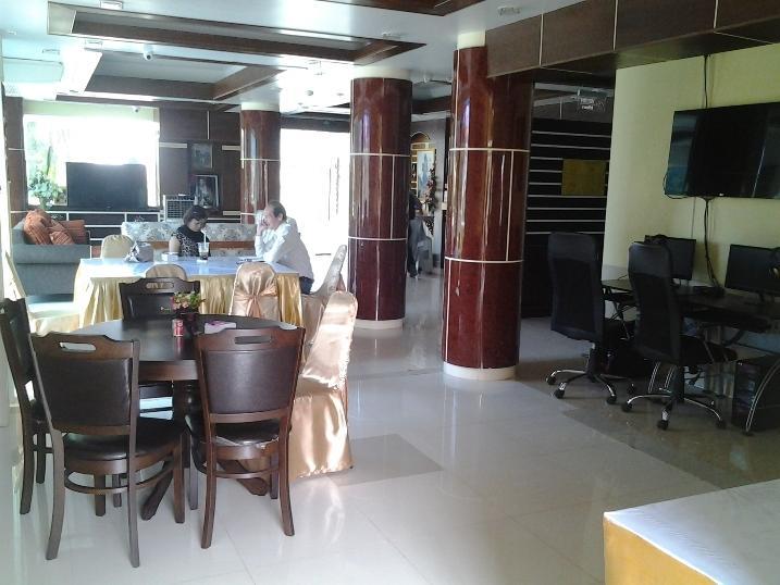 Hotel Ud