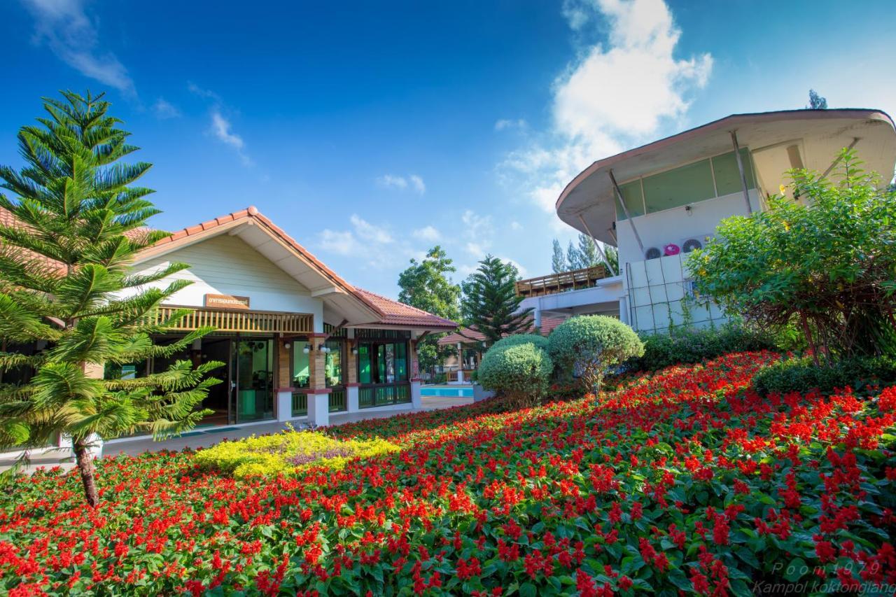 Thongsathit Hill Khao Yai