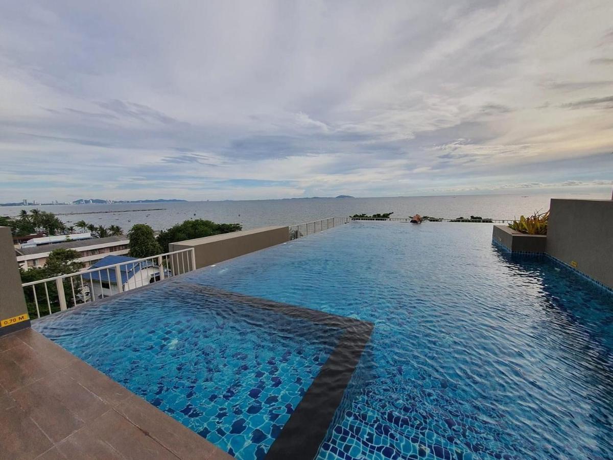 The Exclusive @won & Toproof Pool Apartment Bang Saen