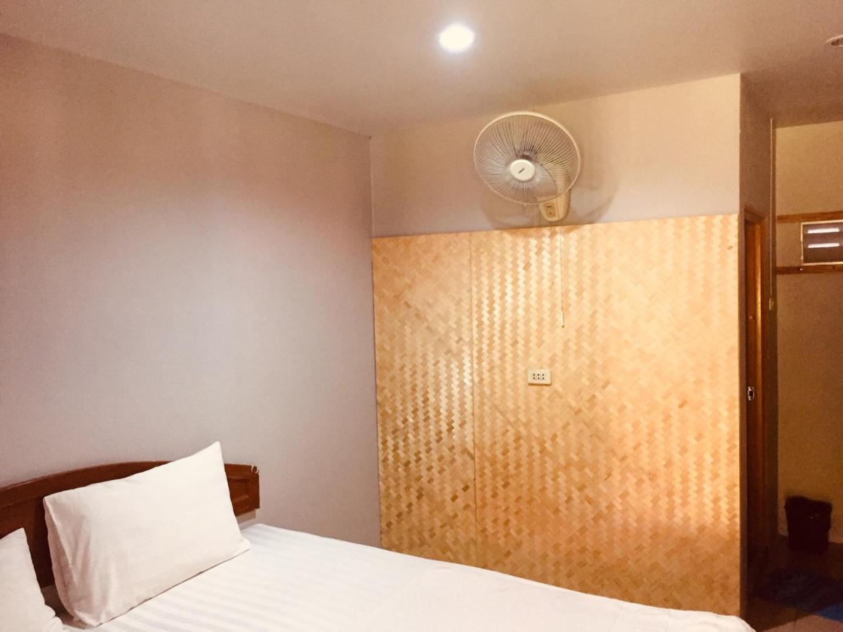 Resort Baan Kasirin Pattaya Beach Koh Lipe