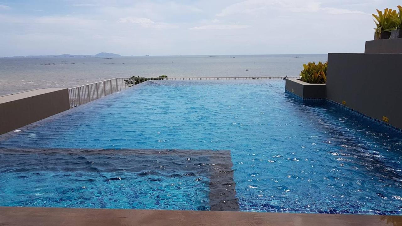 The Exclusive @won & Toproof Pool Apartment Bang Saen